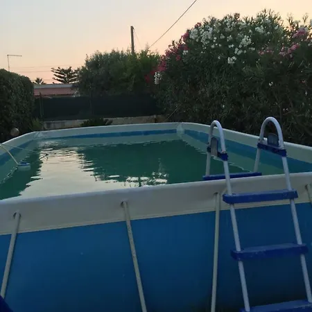 Simon Villa